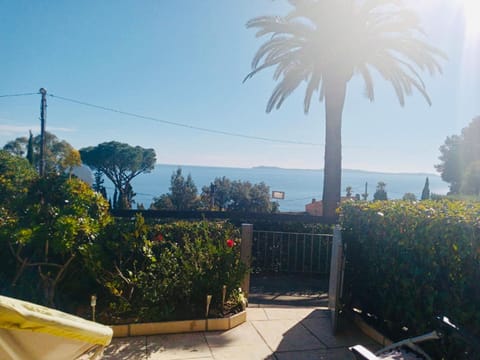 Garden, Balcony/Terrace, Sea view