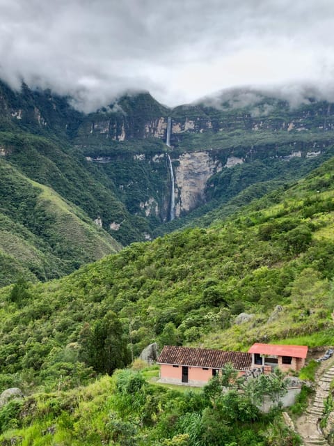 Property building, Nearby landmark, Natural landscape, Mountain view