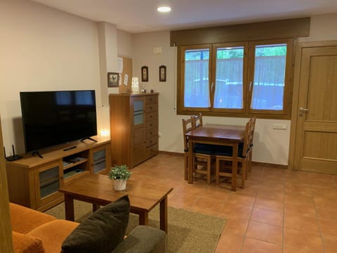 Apartamento Pineta Apartment in Bielsa