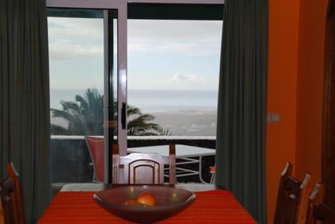 Großzügiges Appartment mit Meerblick bietet Traumurlaub auf Lanzarote Condo in Tías