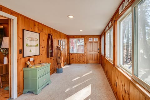 Inviting Alton Bay Home Near Lake Winnipesaukee! Casa in Alton