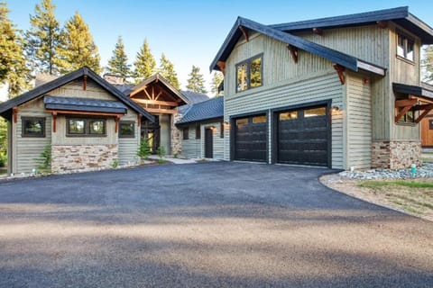 Suncadia 4 Bdrm Golf Course Home with Patio Perfect for Entertaining Casa in Roslyn