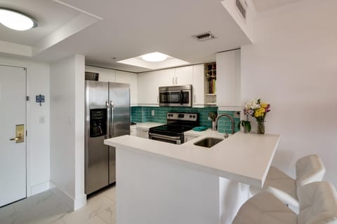 Coconut Grove Retreat 1 bedroom apartment with Bay views Apartamento in Coconut Grove