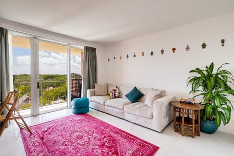 Coconut Grove Retreat 1 bedroom apartment with Bay views Apartamento in Coconut Grove