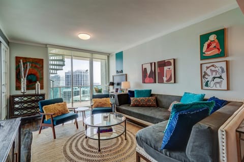 Luxury Penthouse with Private Rooftop Terrace in Coconut Grove Hotel Condo in Coconut Grove