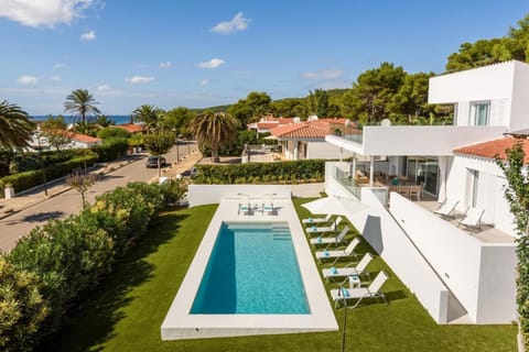 Villa Lucia mit Meerblick und Pool in Santo Tomas Casa in Santo Tomas