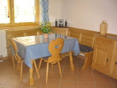 Top gepflegtes Ferienhaus in ruhiger Lage, mit Balkon, Terrasse House in Aschau im Chiemgau