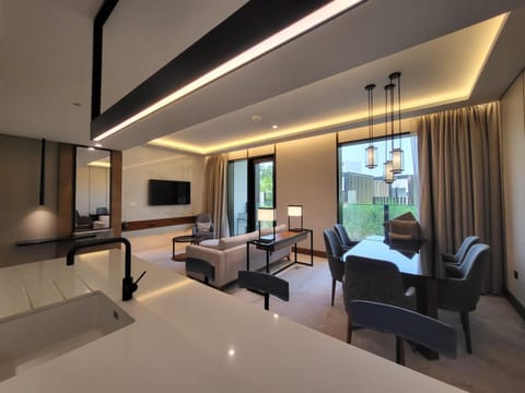 Bluewaters Island - Modern 2 bedroom Full Apartment Apartment in Dubai