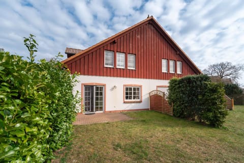 Property building, Garden view