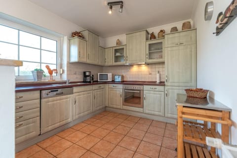 Kitchen or kitchenette, dishwasher, minibar, pet friendly