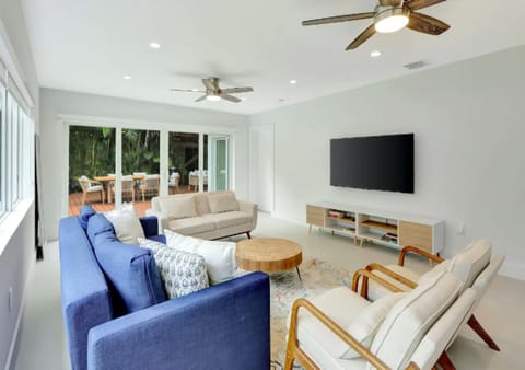 Cozy 3BD Home With Hot tub And BBQ Maison in Biscayne Park