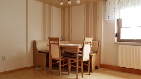 Ferienwohnung mit Gartenterrasse in der Nähe vieler Wanderwege und Ausflugsziele Apartment in Thuringia, Germany