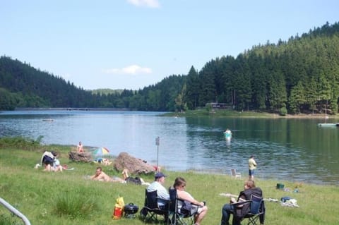 Komplettes Haus mit drei Etagen und einmaligem Bergpanorama House in Thuringia, Germany