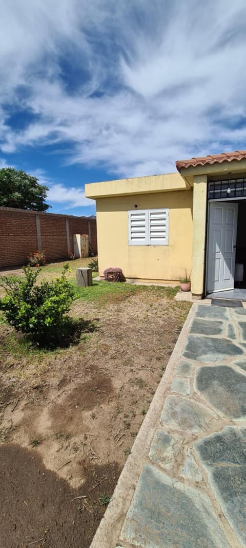 Cómoda Casa en ciudad de la Punta; San Luis House in San Luis Province, Argentina