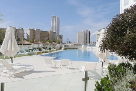 Beach front luxury apartment - managed building Wohnung in Haifa District