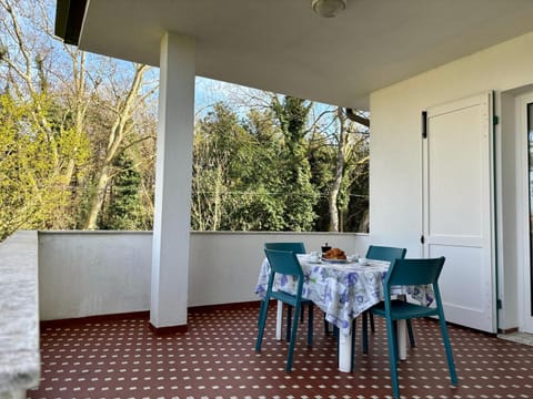 Patio, Spring, Day, View (from property/room), Balcony/Terrace, Dining area