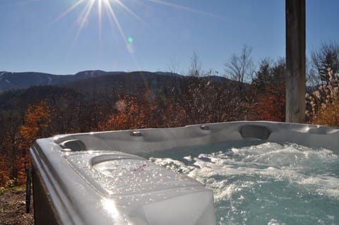 Hot Tub, Mountain view