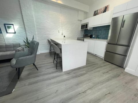 Vibe Central - Chic Shockoe 1BR Apartamento in Church Hill