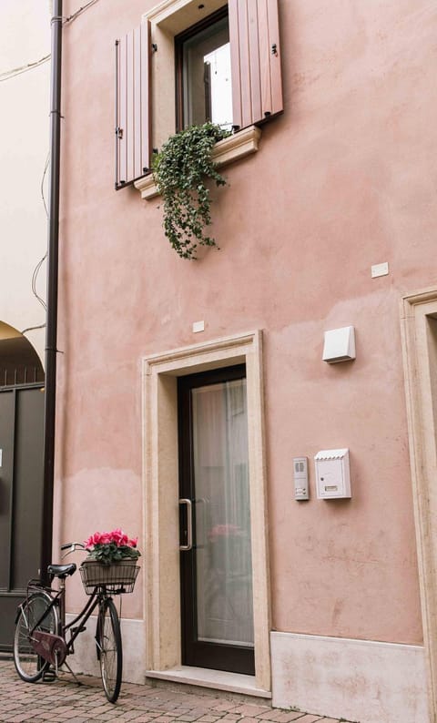 GOMES COMFORT HOUSE Apartment in Valeggio sul Mincio