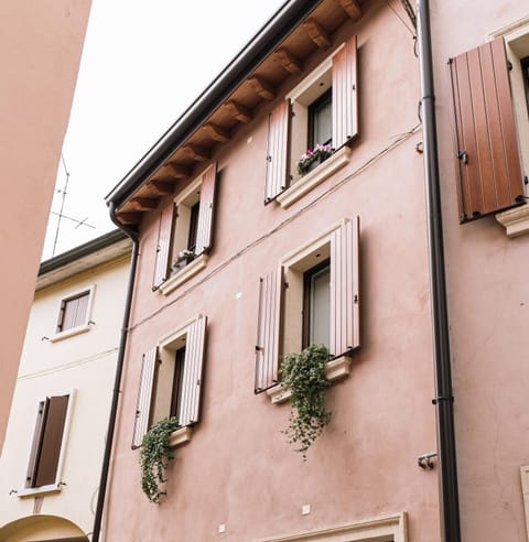 GOMES COMFORT HOUSE Apartment in Valeggio sul Mincio