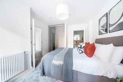 Stylish & Spacious 1 Bed Apartment Eigentumswohnung in Barking