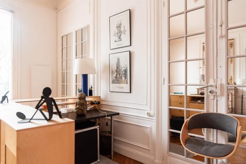 Spacious nest with terrace near Batignolles Apartment in Levallois-Perret