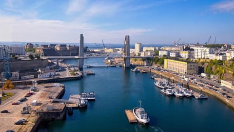 Nearby landmark, Day, Natural landscape, Bird's eye view, City view, Sea view