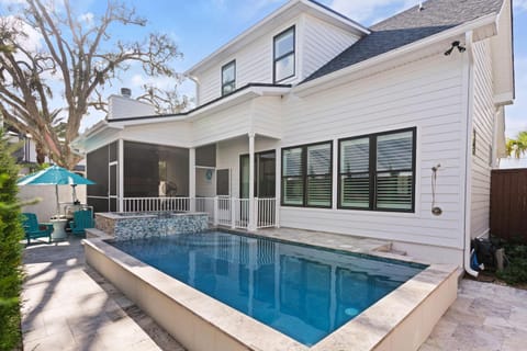 Take It Easy - 104 Gould Street House in Saint Simons Island