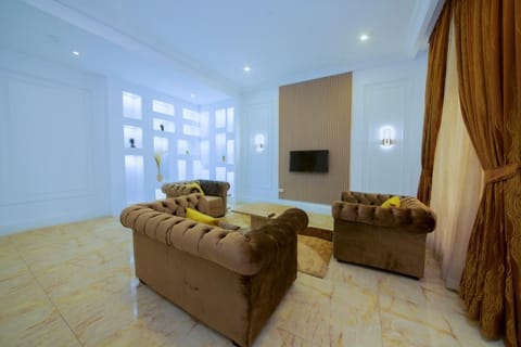 4 Bedroom Terrace Apartment Flat #1 Condo in Abuja