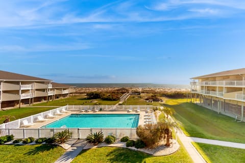 Oceanview Bliss Apartment in Oak Island