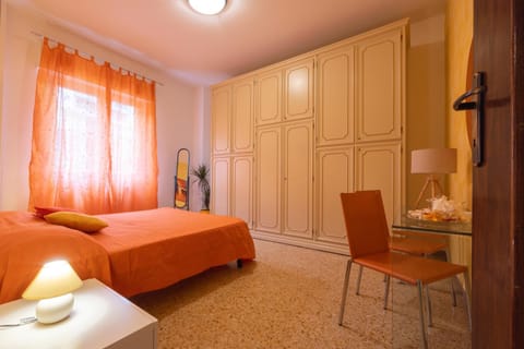 Bed, Photo of the whole room, Bedroom, wardrobe