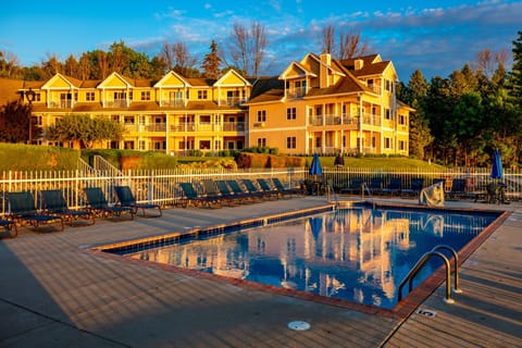 Westwood Shores Waterfront Resort Resort in Door County
