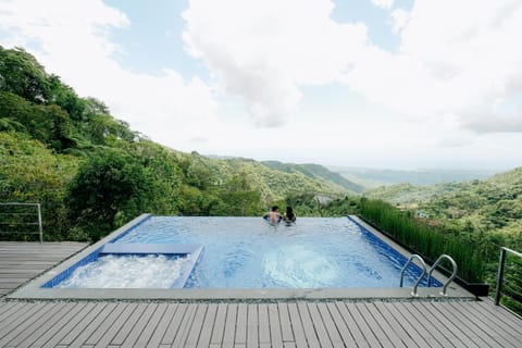 Ikigai Luxury Nature Lounge w/ Mountain View Haus in Cebu City