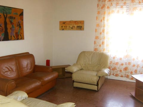 Komfortable Ferienwohnung mit Meerblickbalkon in der Nähe des bekannten Strandes Poetto Apartment in Cagliari