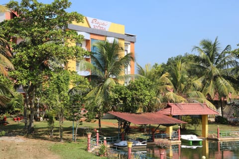 ROYAL RIVIERA HOTELS & RESORTS Hotel in Kumarakom