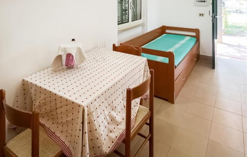 Gorgeous Apartment In Rodi Garganico With Kitchen Condo in Rodi Garganico