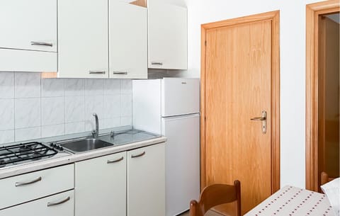 Amazing Apartment In Rodi Garganico With Kitchen Apartment in Rodi Garganico