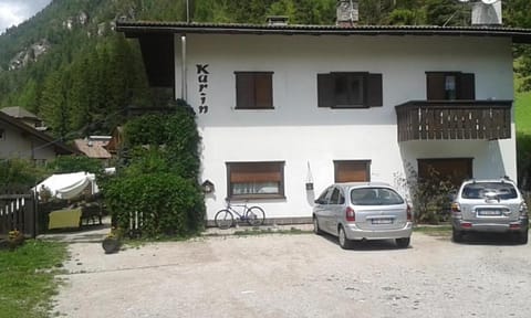 Appartamenti Callori Karin Apartment in Canazei