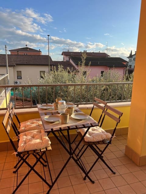 Balcony/Terrace, Balcony/Terrace, Dining area