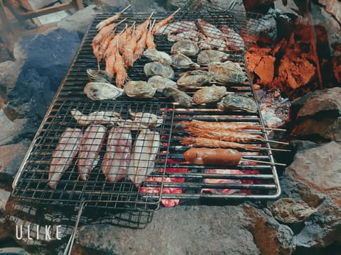 BBQ facilities, Food