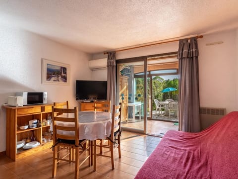 Apartment Le Plein Soleil by Interhome Apartment in Rayol-Canadel-sur-Mer