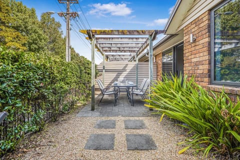 Property building, Patio, Day, Garden, Garden, View (from property/room), Dining area, Garden view