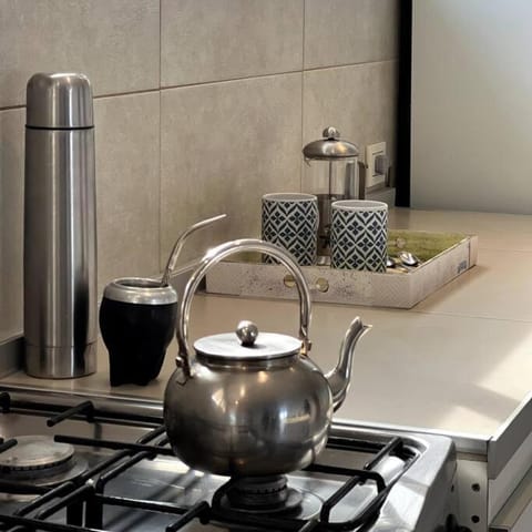 Coffee/tea facilities, Kitchen or kitchenette