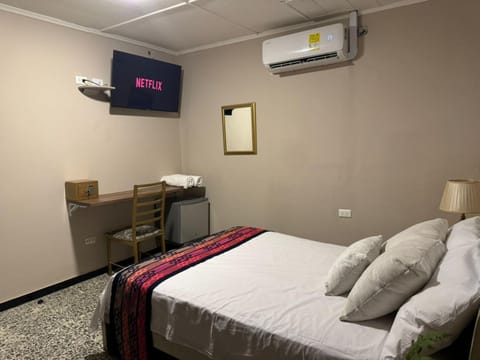 Bed, TV and multimedia, Bedroom, air conditioner