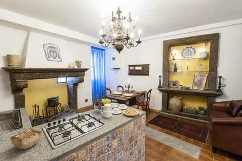 Kitchen or kitchenette, Living room, Photo of the whole room, Dining area