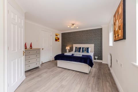 FLASH SALE Kemptown 3 Bedroom Flat BN278NEP Apartment in Brighton