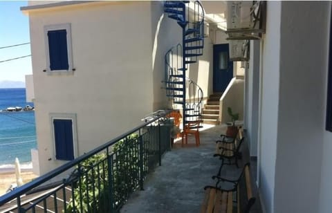 Lydia Mare Apartment hotel in Icaria