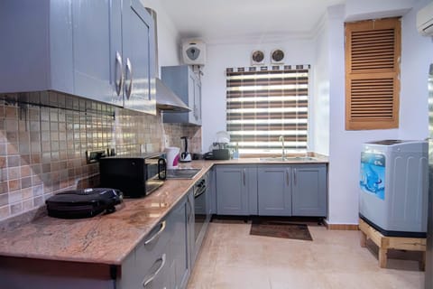 Kitchen or kitchenette, kitchen, kitchen