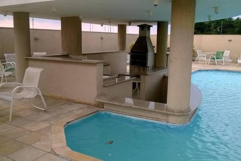 Flat 1 qto, piscina, loc central Condo in São José dos Pinhais