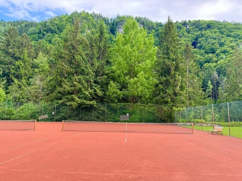 Tennis court